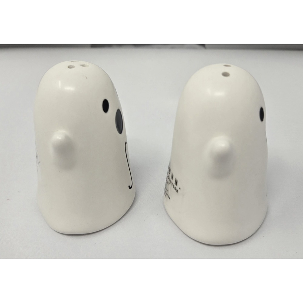 Rae Dunn Ghost Salt Pepper Shaker Set Artisan Collection Halloween Decor 2023 - Picture 4 of 6